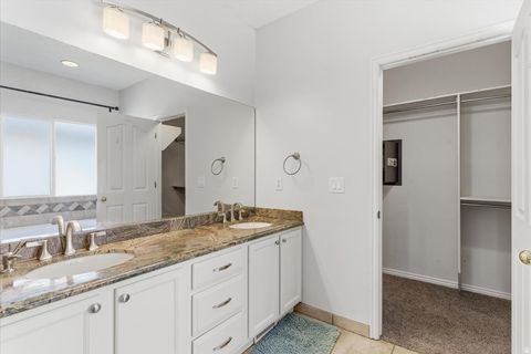 Tiny photo for 4921 W WOODRIDGE DR, South Jordan, UT 84009 (MLS # 2154079)