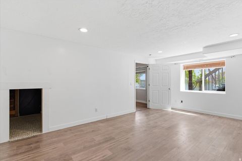 Tiny photo for 4921 W WOODRIDGE DR, South Jordan, UT 84009 (MLS # 2154079)