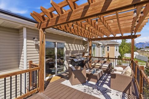 Tiny photo for 4921 W WOODRIDGE DR, South Jordan, UT 84009 (MLS # 2154079)