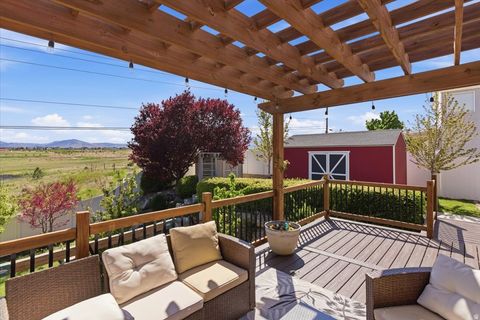 Tiny photo for 4921 W WOODRIDGE DR, South Jordan, UT 84009 (MLS # 2154079)