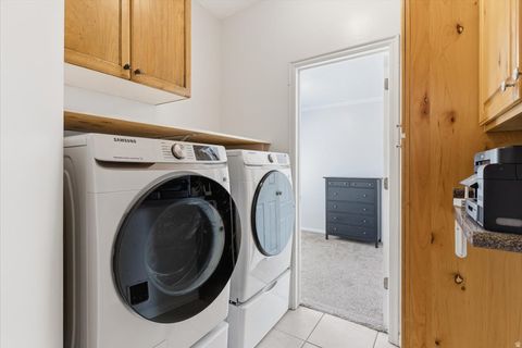 Tiny photo for 4921 W WOODRIDGE DR, South Jordan, UT 84009 (MLS # 2154079)