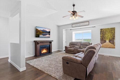 Tiny photo for 4921 W WOODRIDGE DR, South Jordan, UT 84009 (MLS # 2154079)