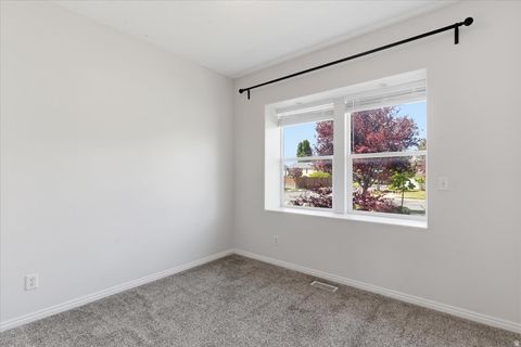 Tiny photo for 4921 W WOODRIDGE DR, South Jordan, UT 84009 (MLS # 2154079)