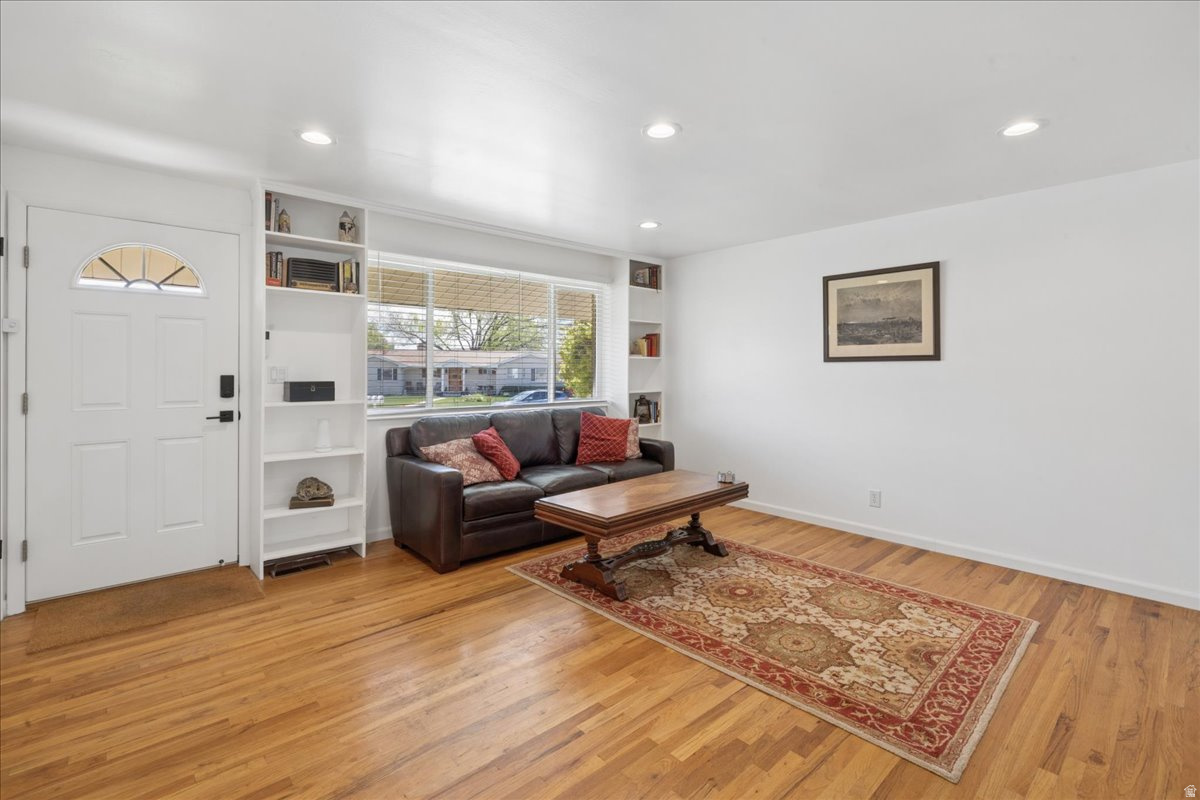 SMEDLEY ACRES - Residential