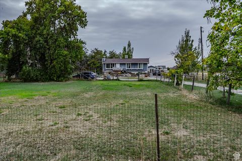 Tiny photo for 4931 S 4700 W, Hooper, UT 84315 (MLS # 2112831)