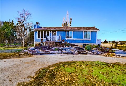 Tiny photo for 4931 S 4700 W, Hooper, UT 84315 (MLS # 2112831)