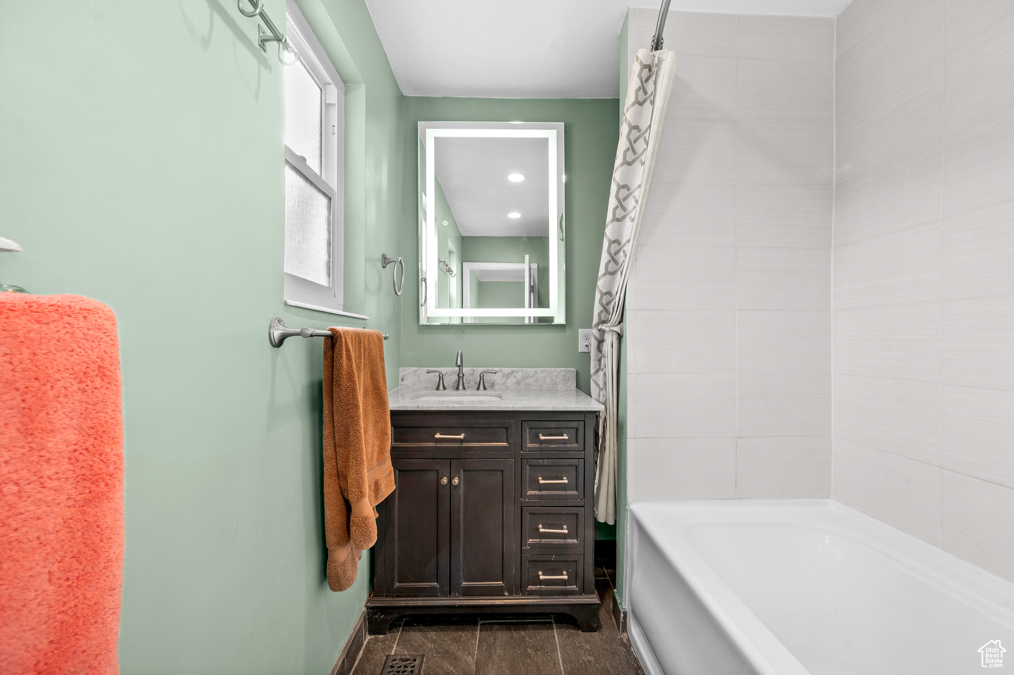 HARVEST ESTATES - Residential