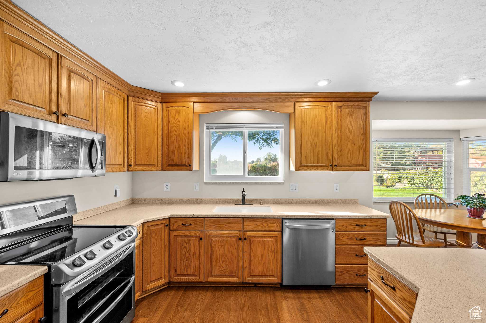 HARVEST ESTATES - Residential