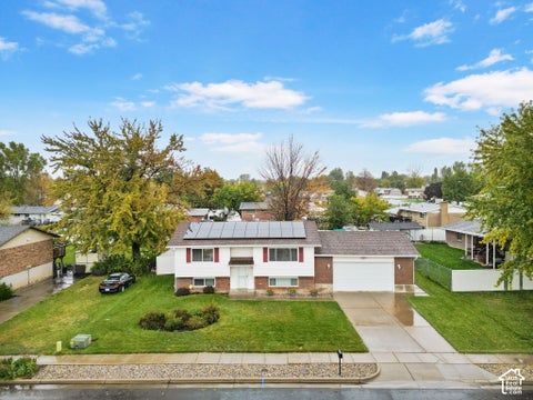 Tiny photo for 2202 N 1300 W, Clinton, UT 84015 (MLS # 2191006)