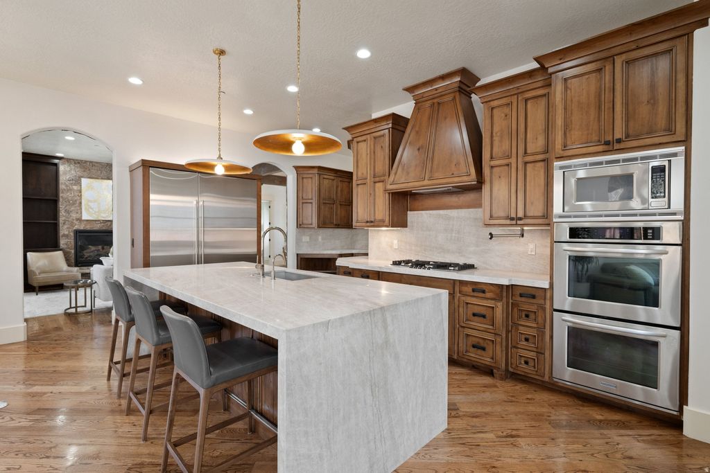 Photo of 1911 EVENING STAR DR, Park City, UT 84060 (MLS # 2140540)