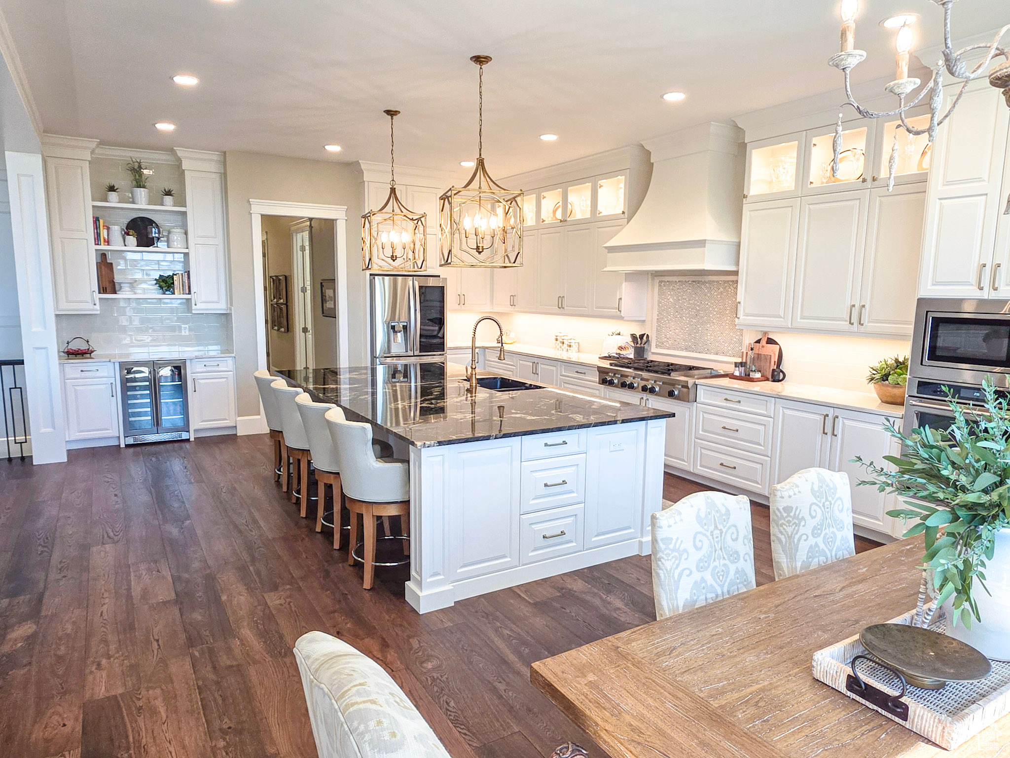 CHELSEA - Residential