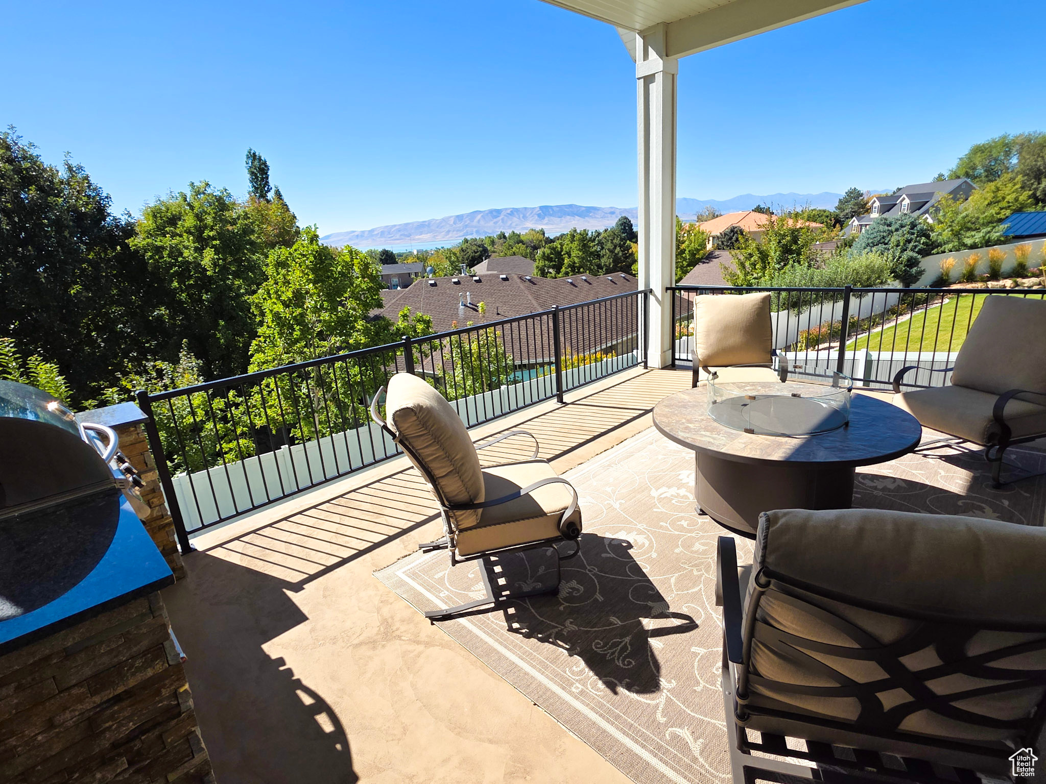 CHELSEA - Residential