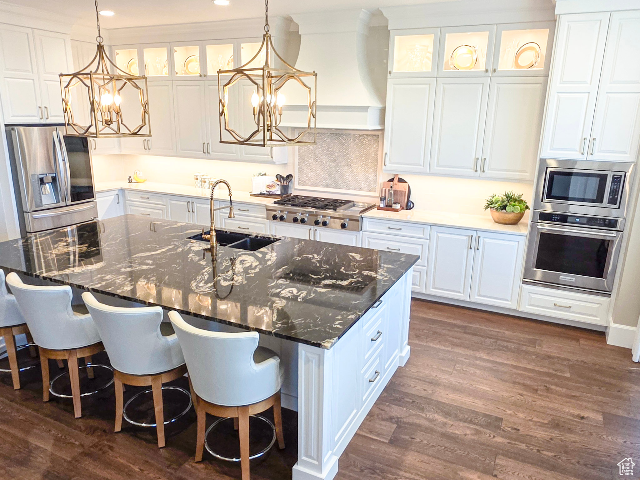 CHELSEA - Residential