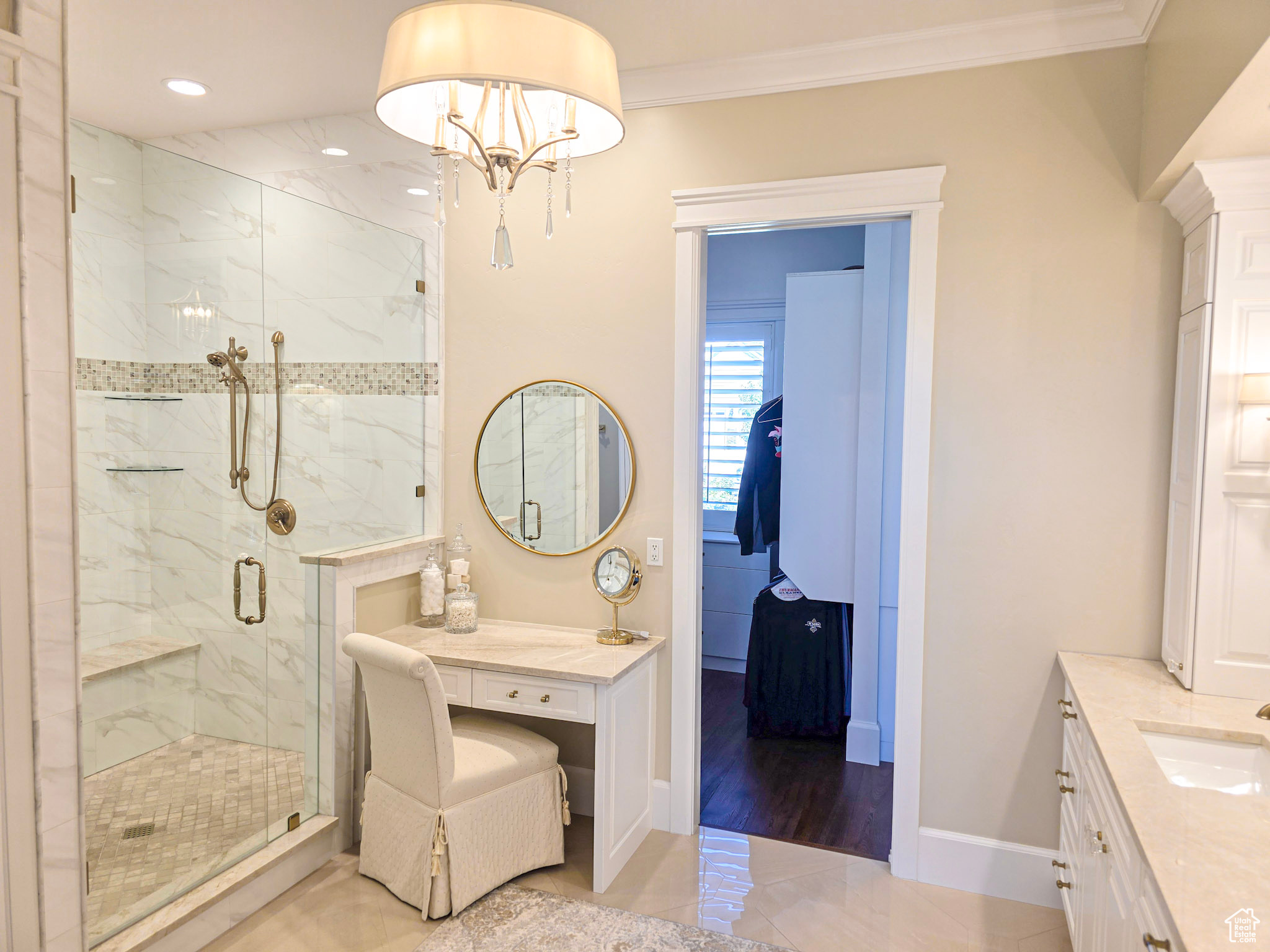 CHELSEA - Residential