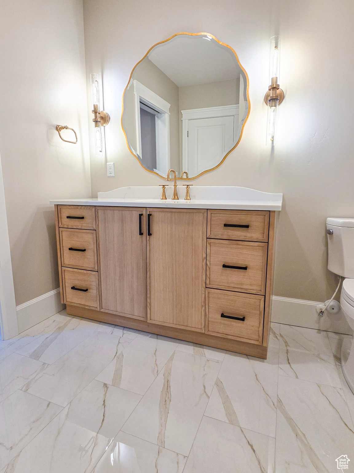 CHELSEA - Residential