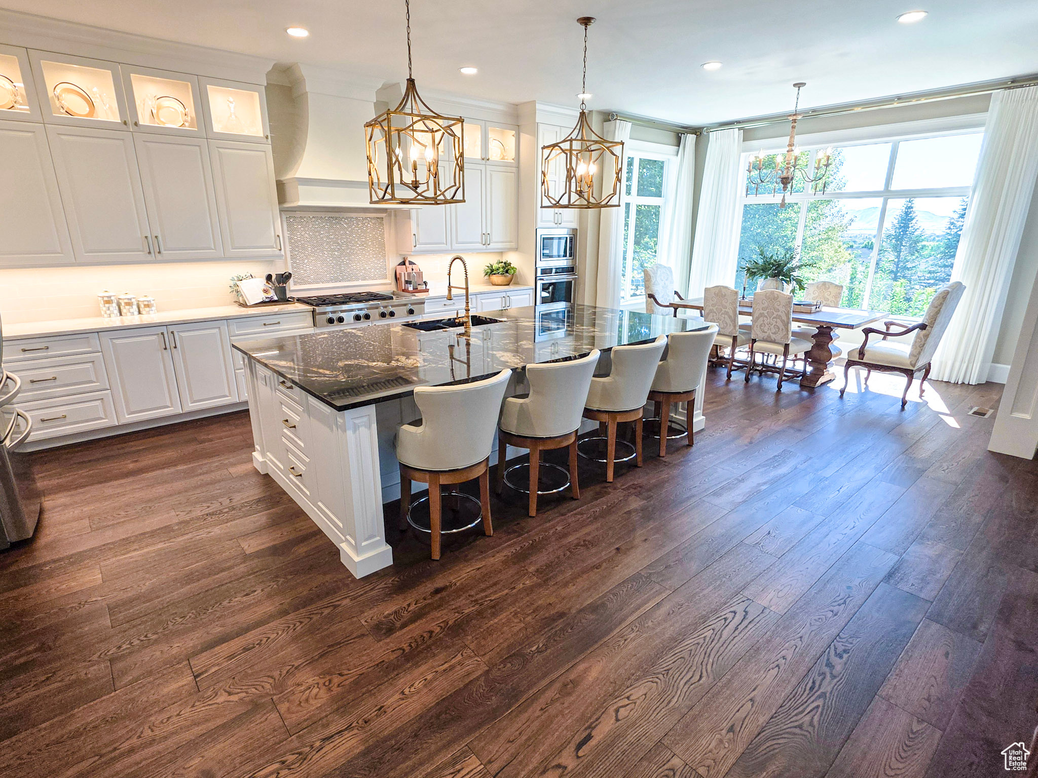 CHELSEA - Residential