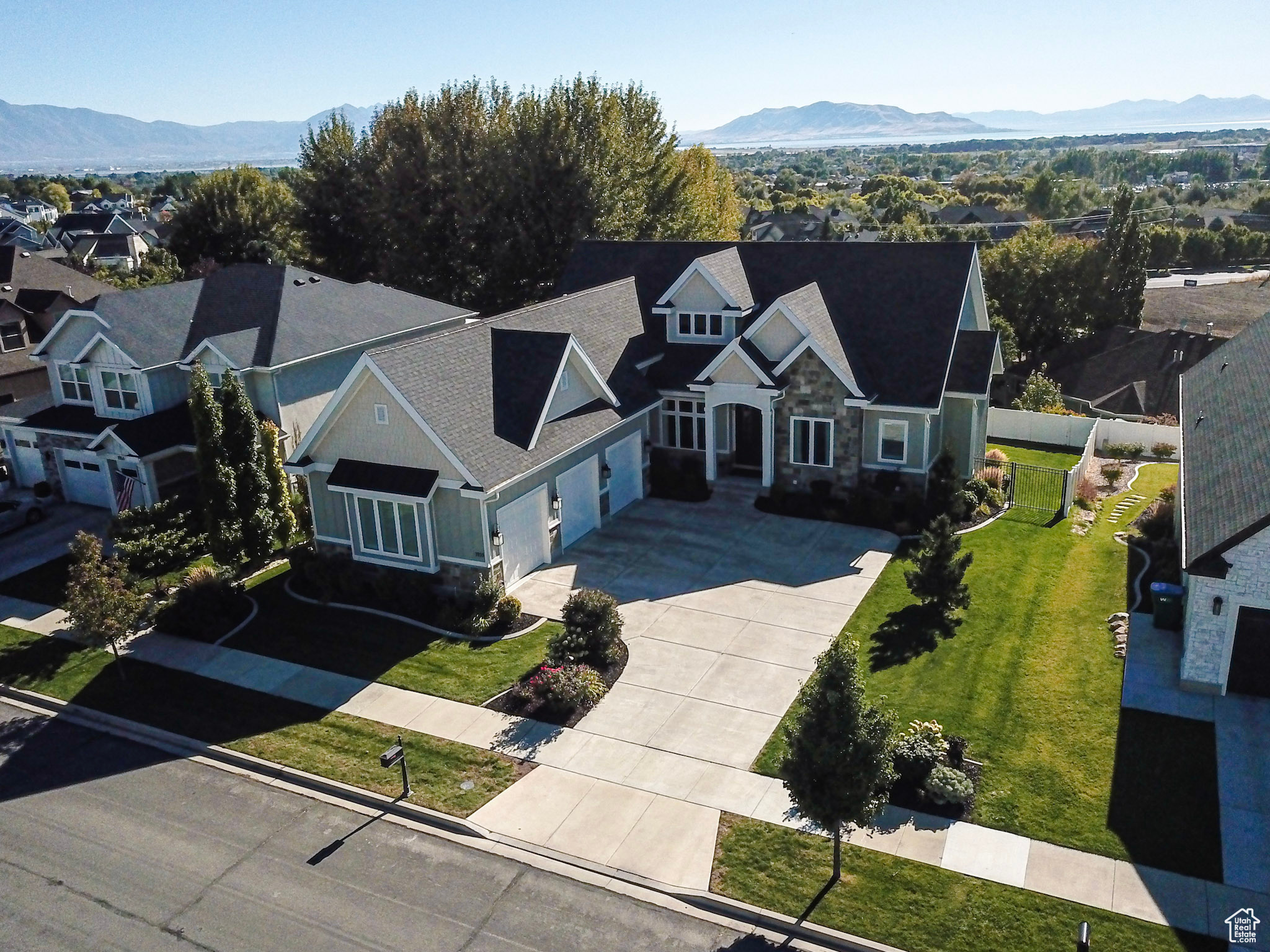 CHELSEA - Residential