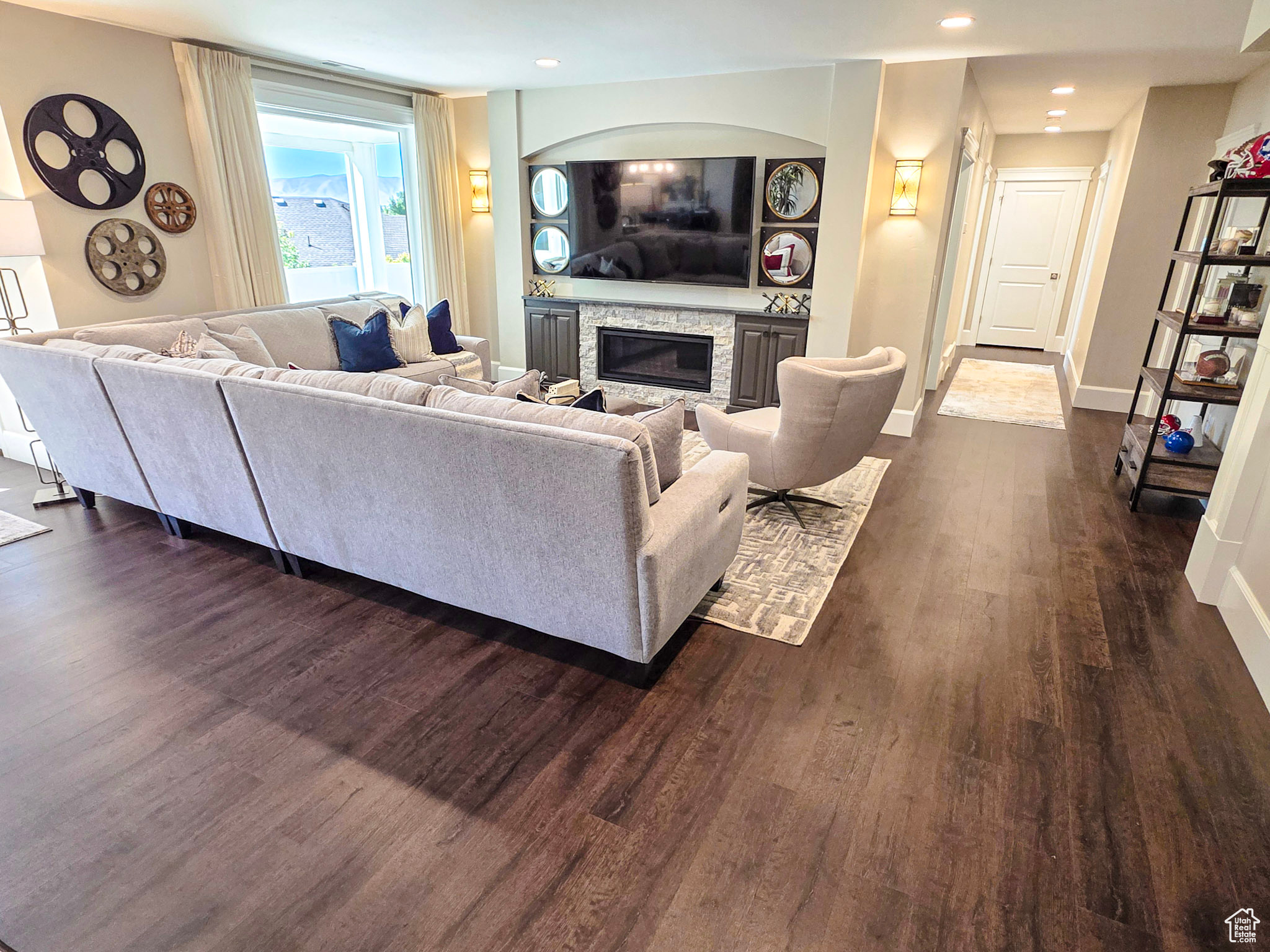 CHELSEA - Residential