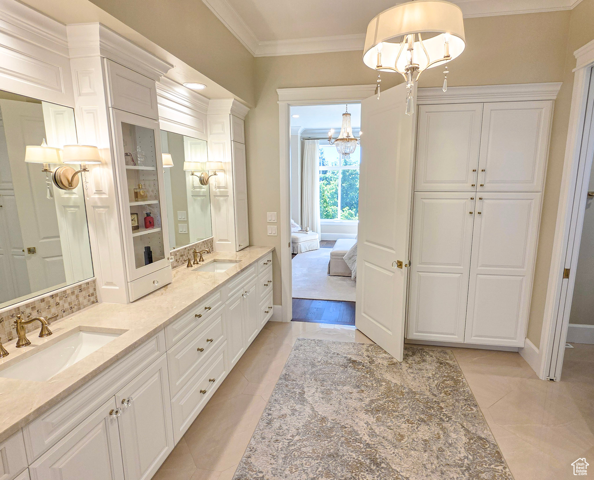 CHELSEA - Residential