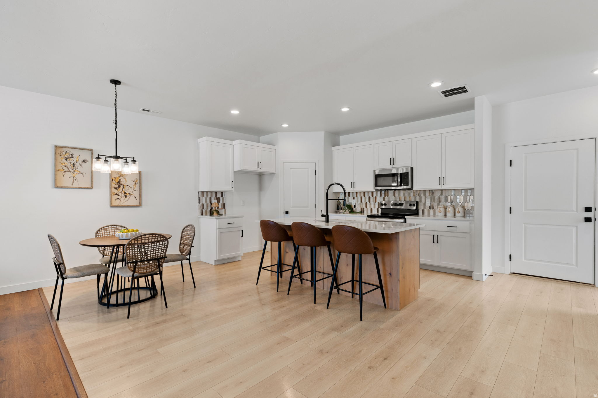 ROCKWELL RANCH - Residential