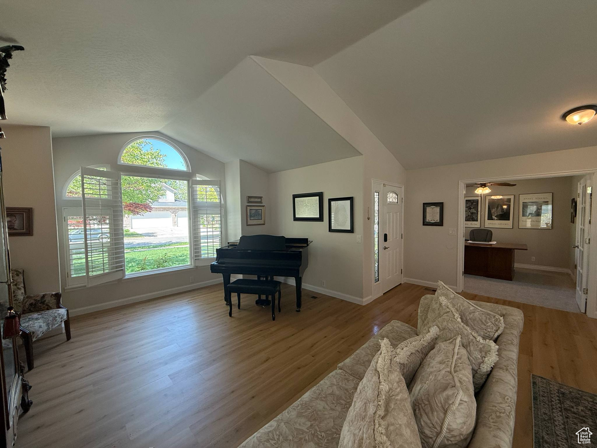 MILL HOLLOW - Residential