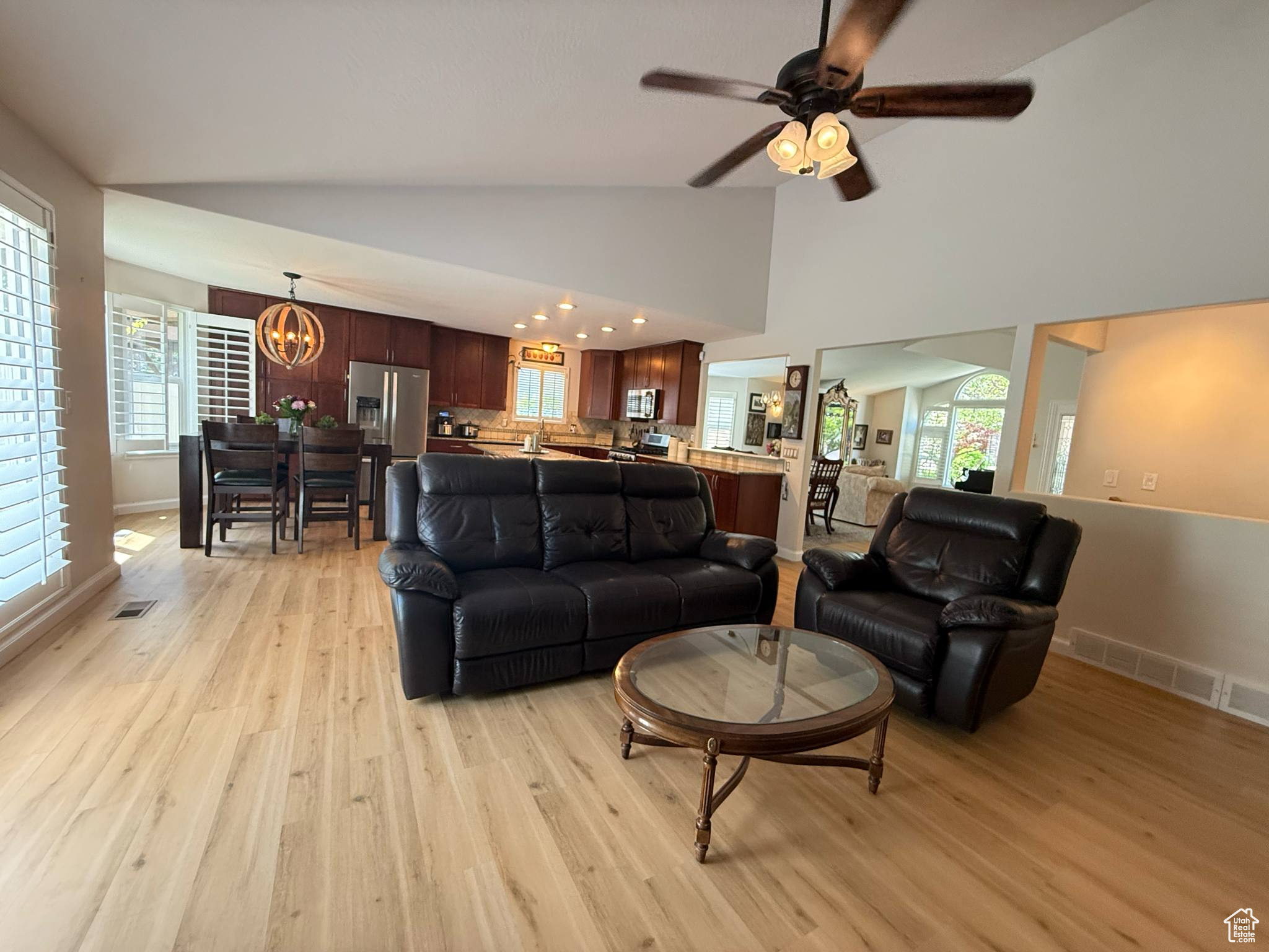 MILL HOLLOW - Residential