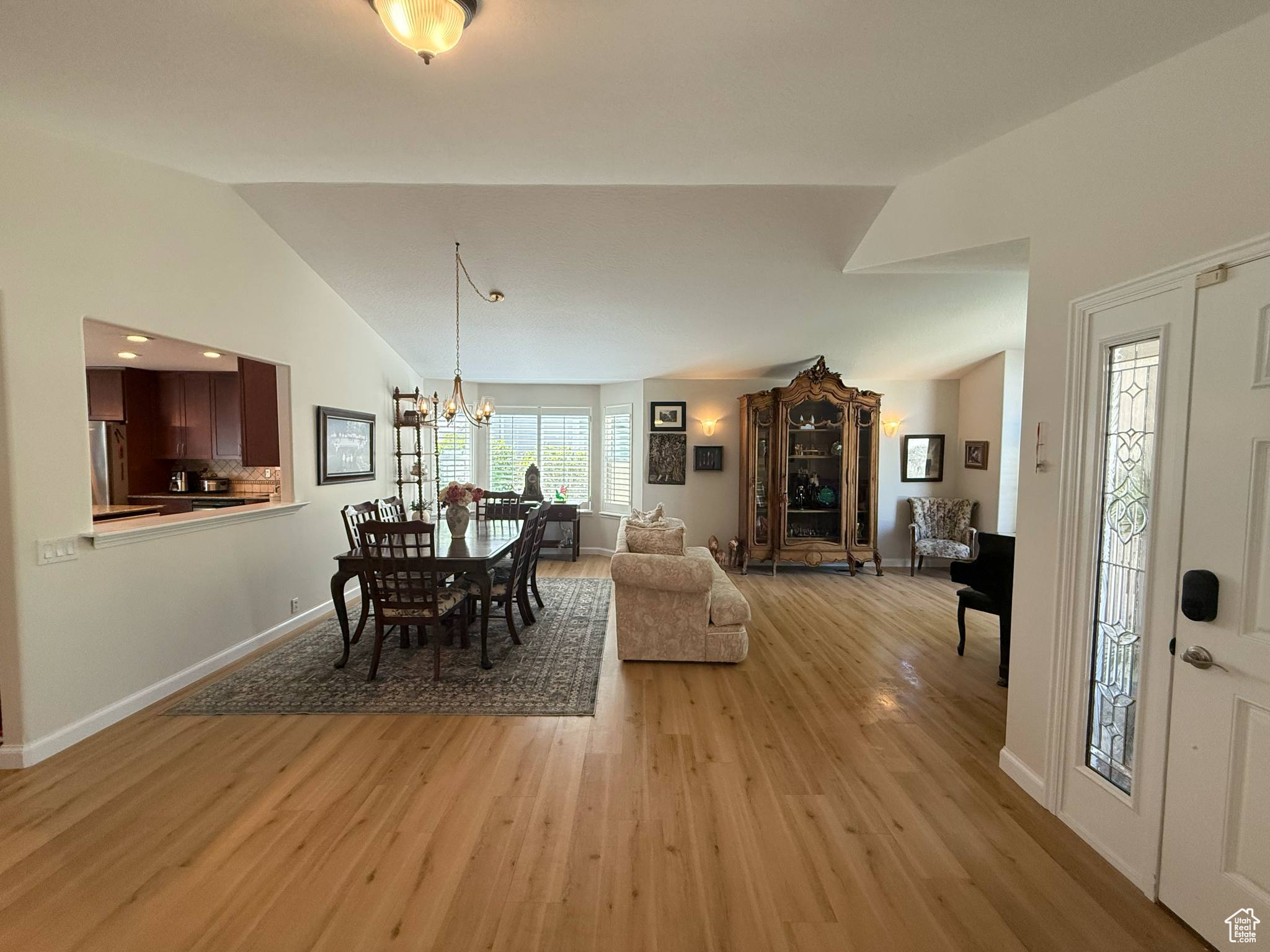 MILL HOLLOW - Residential