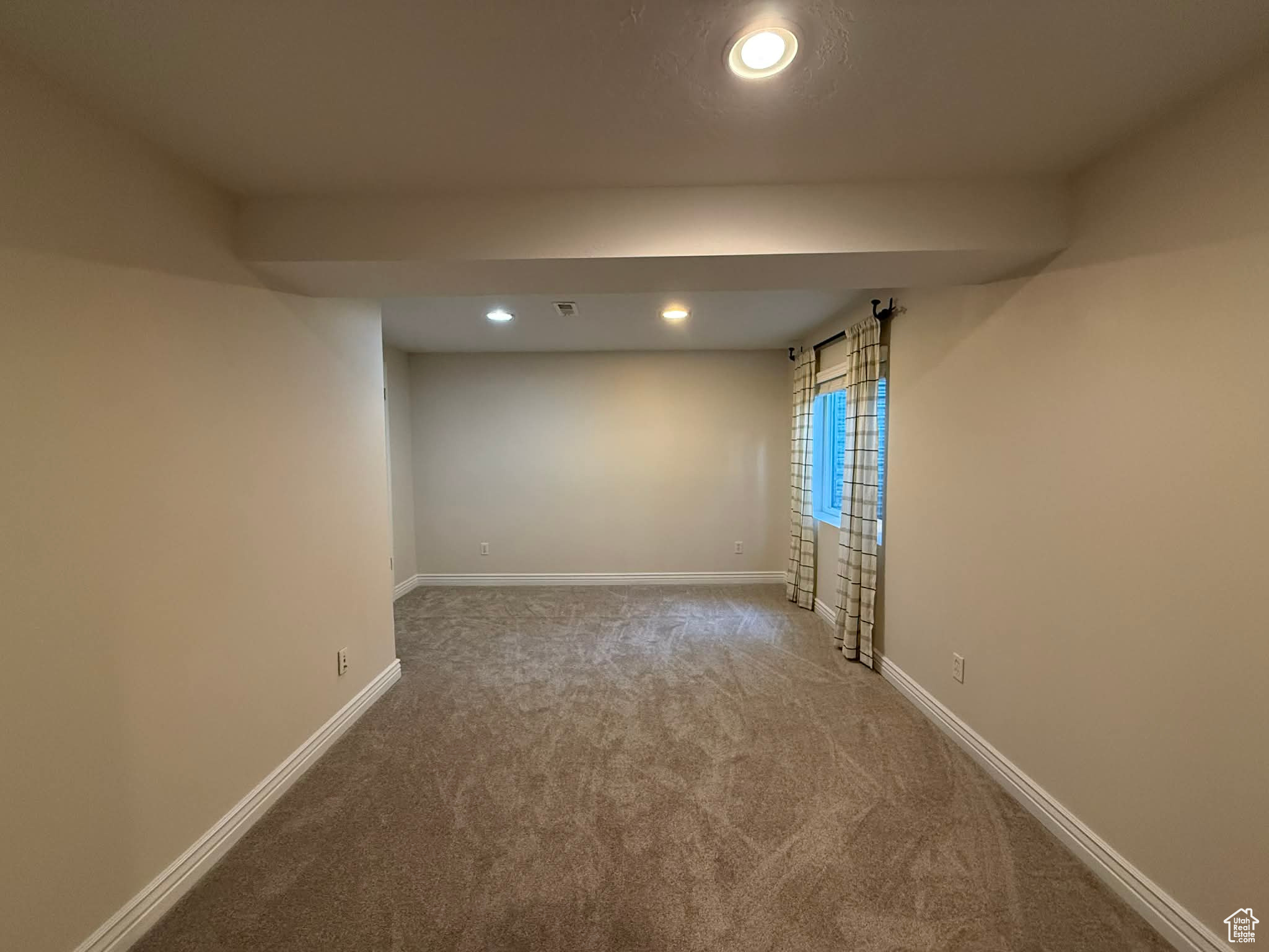 MILL HOLLOW - Residential