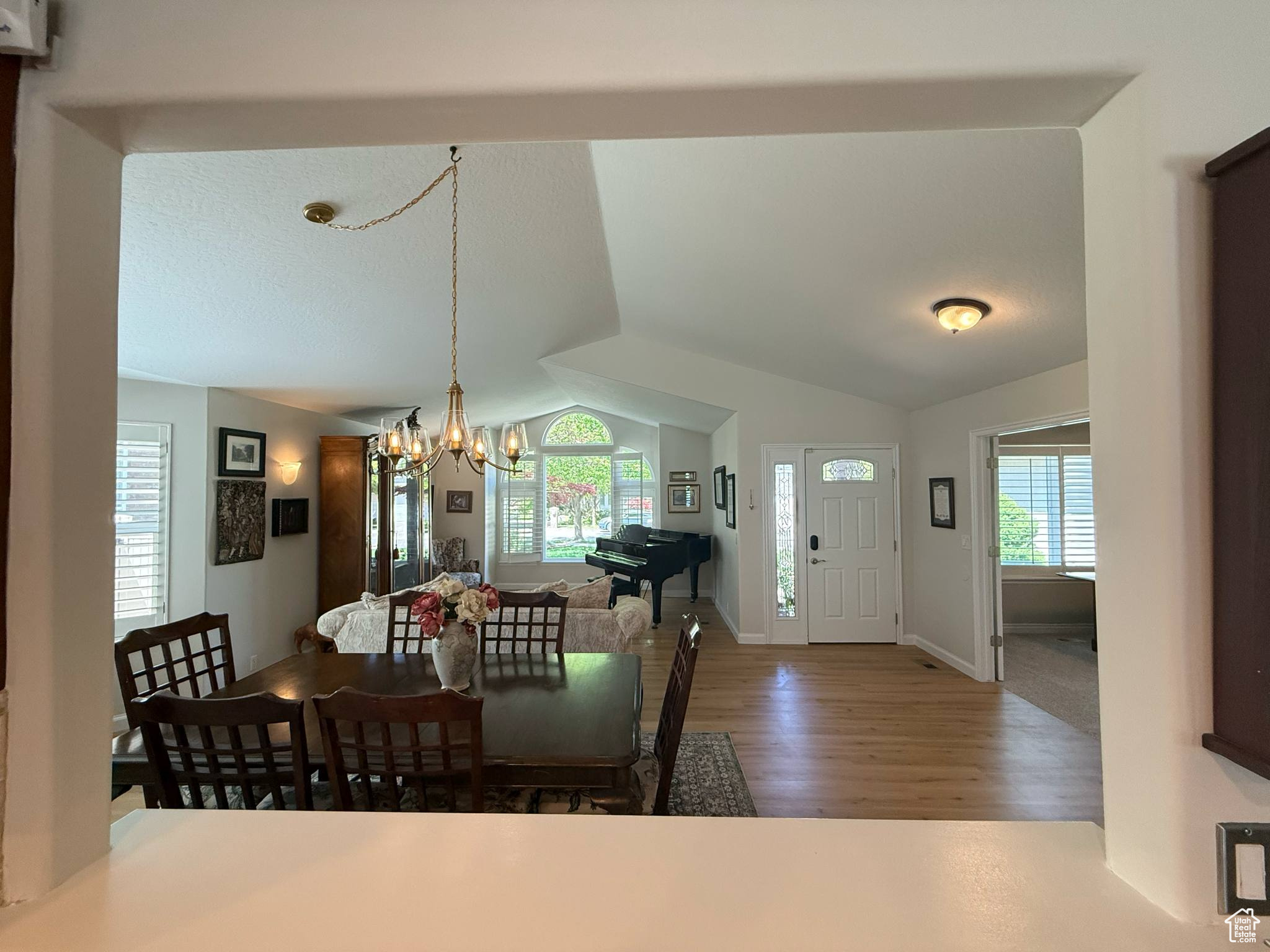 MILL HOLLOW - Residential