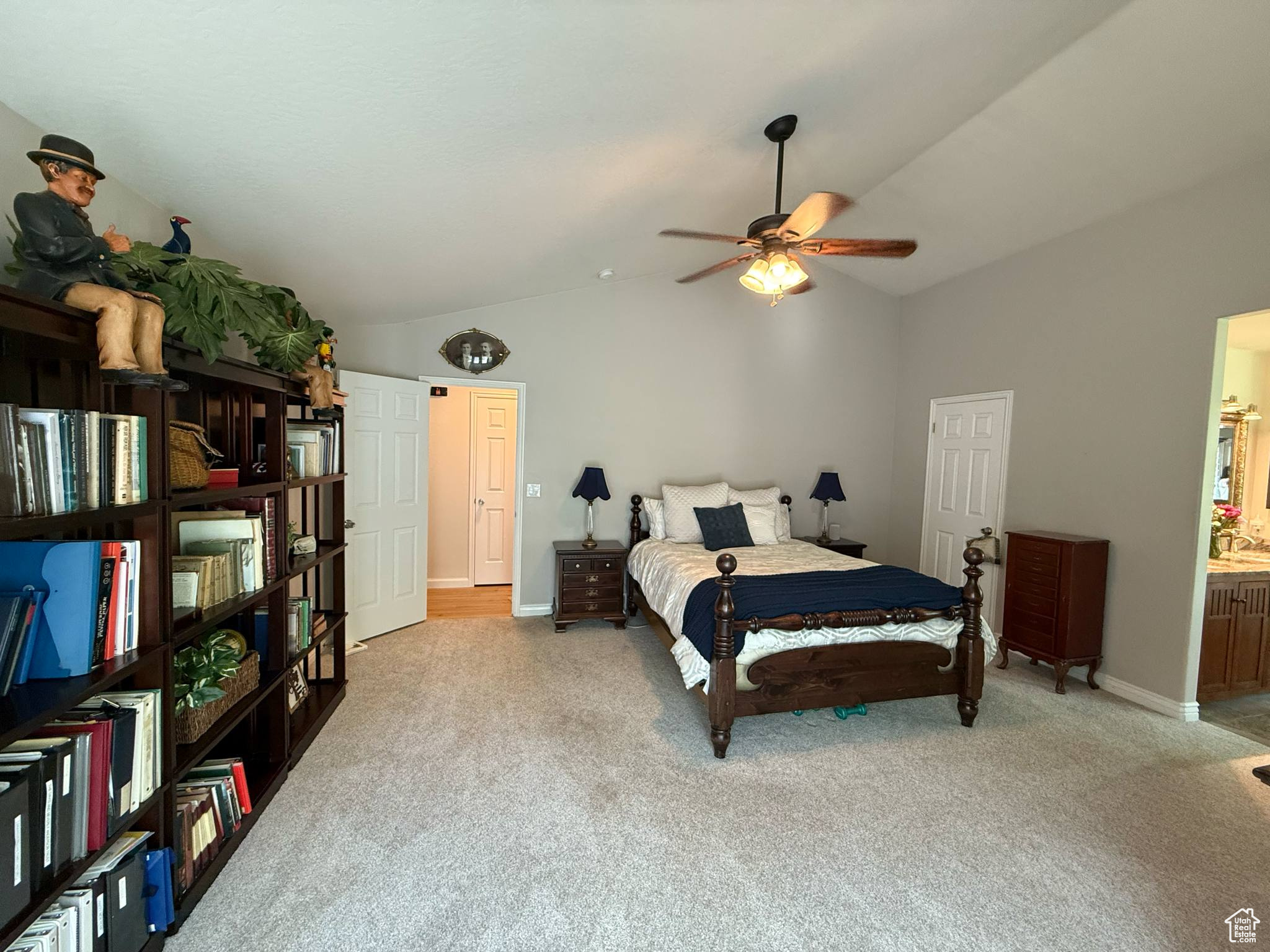 MILL HOLLOW - Residential