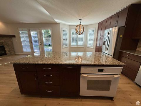 Tiny photo for 6721 S COSTA CV E, Cottonwood Heights, UT 84121 (MLS # 2084079)