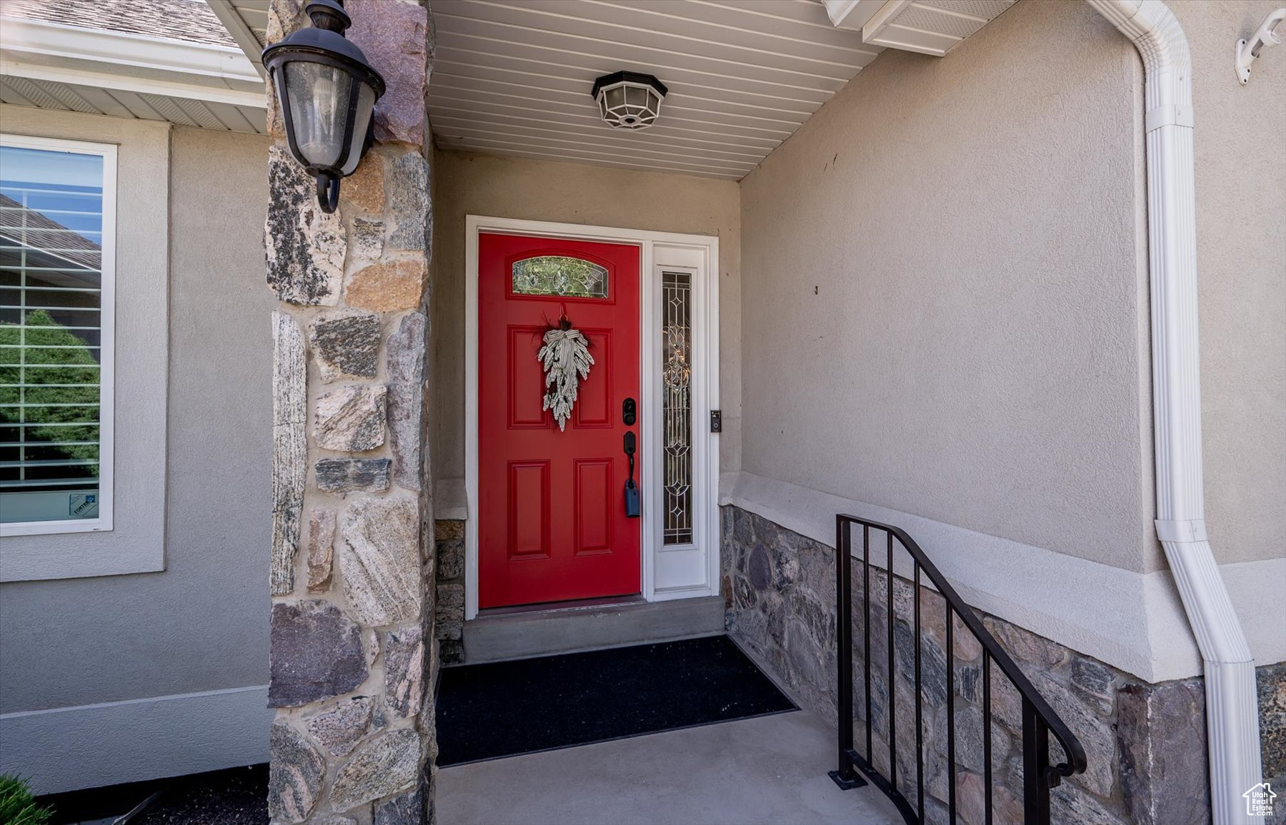 MILL HOLLOW - Residential