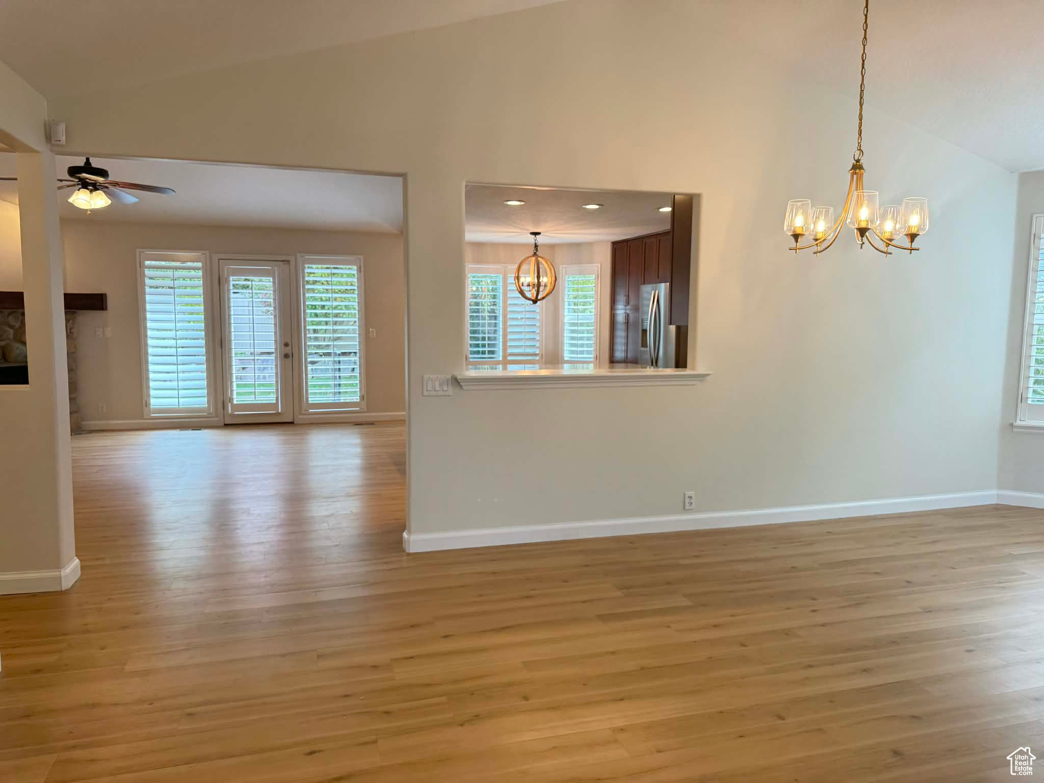 MILL HOLLOW - Residential