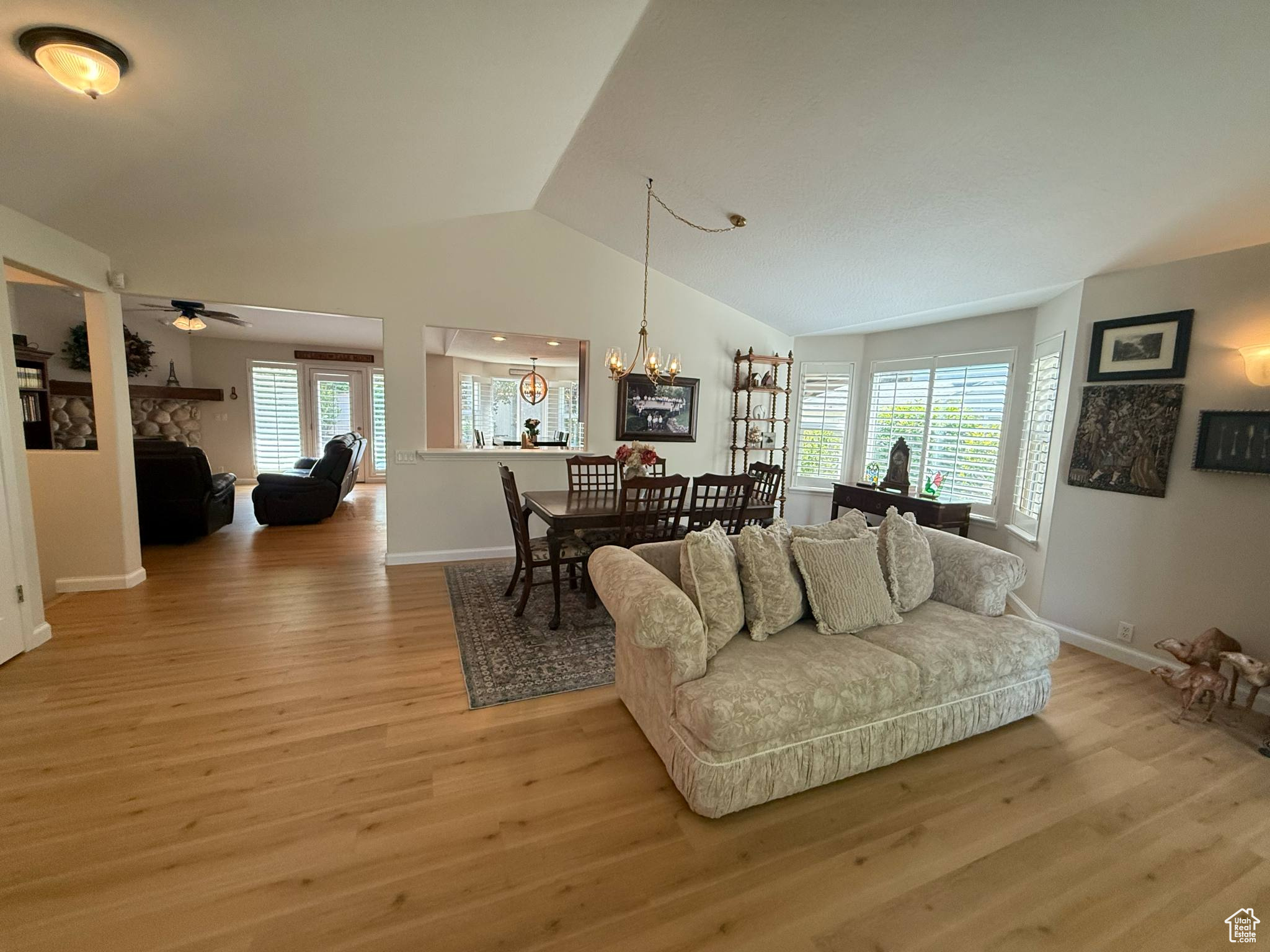 MILL HOLLOW - Residential