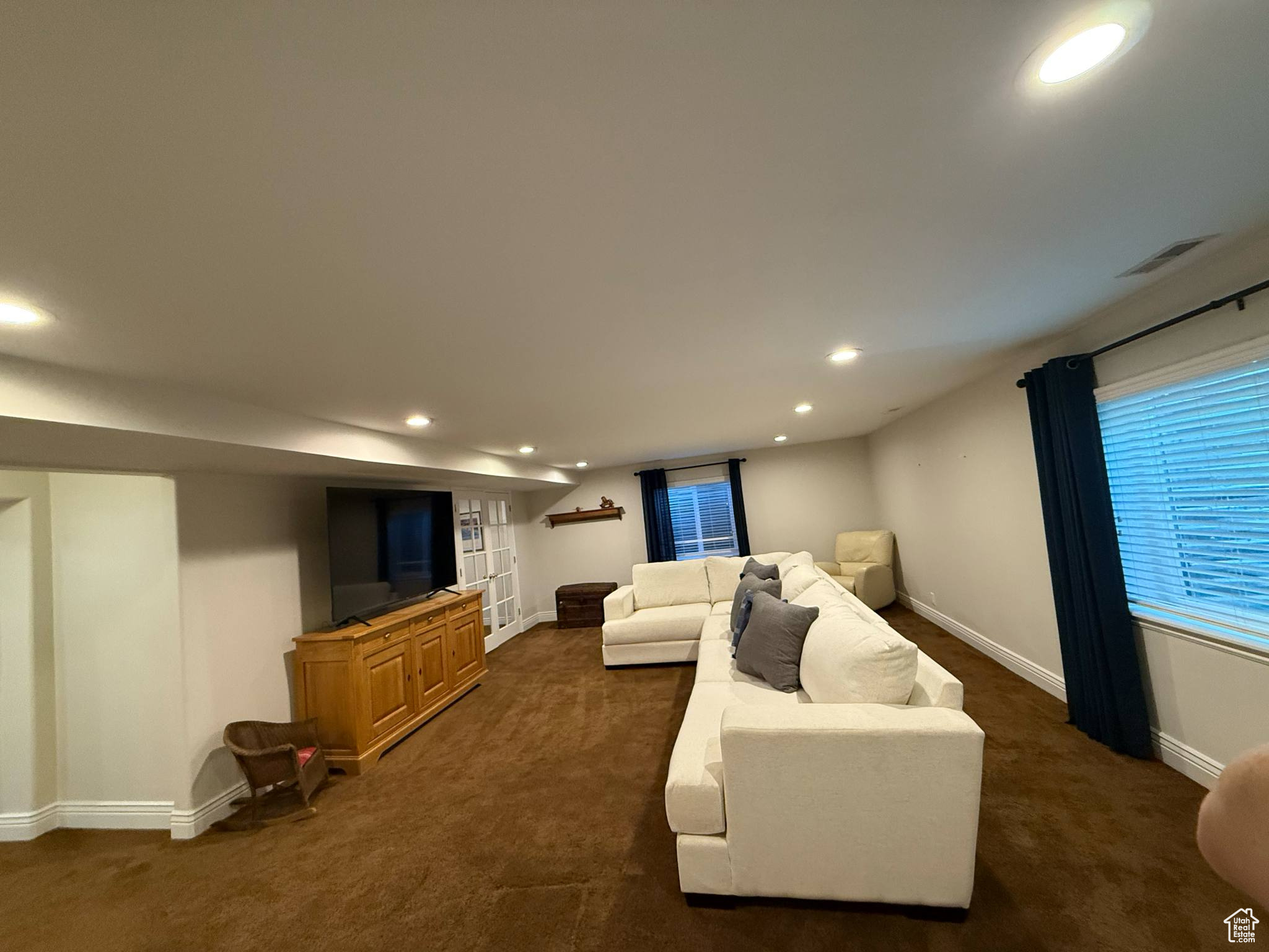 MILL HOLLOW - Residential