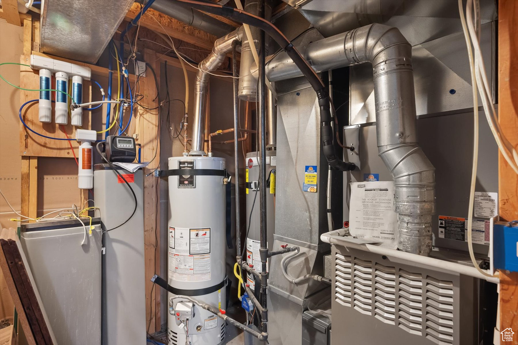 MILL HOLLOW - Residential