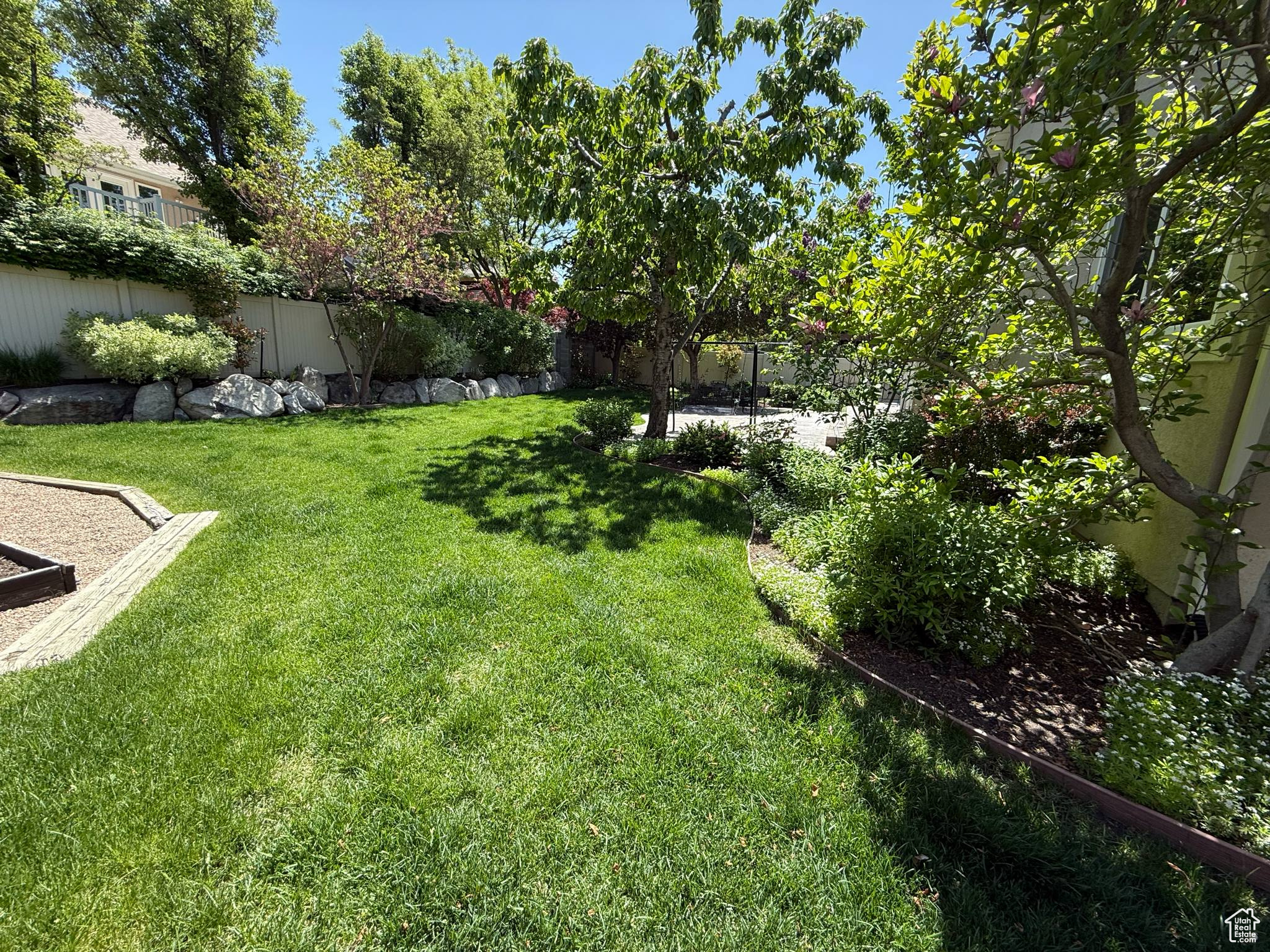 MILL HOLLOW - Residential