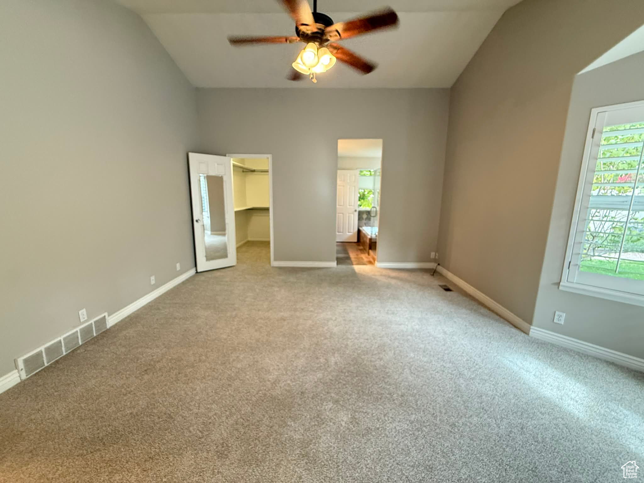 MILL HOLLOW - Residential