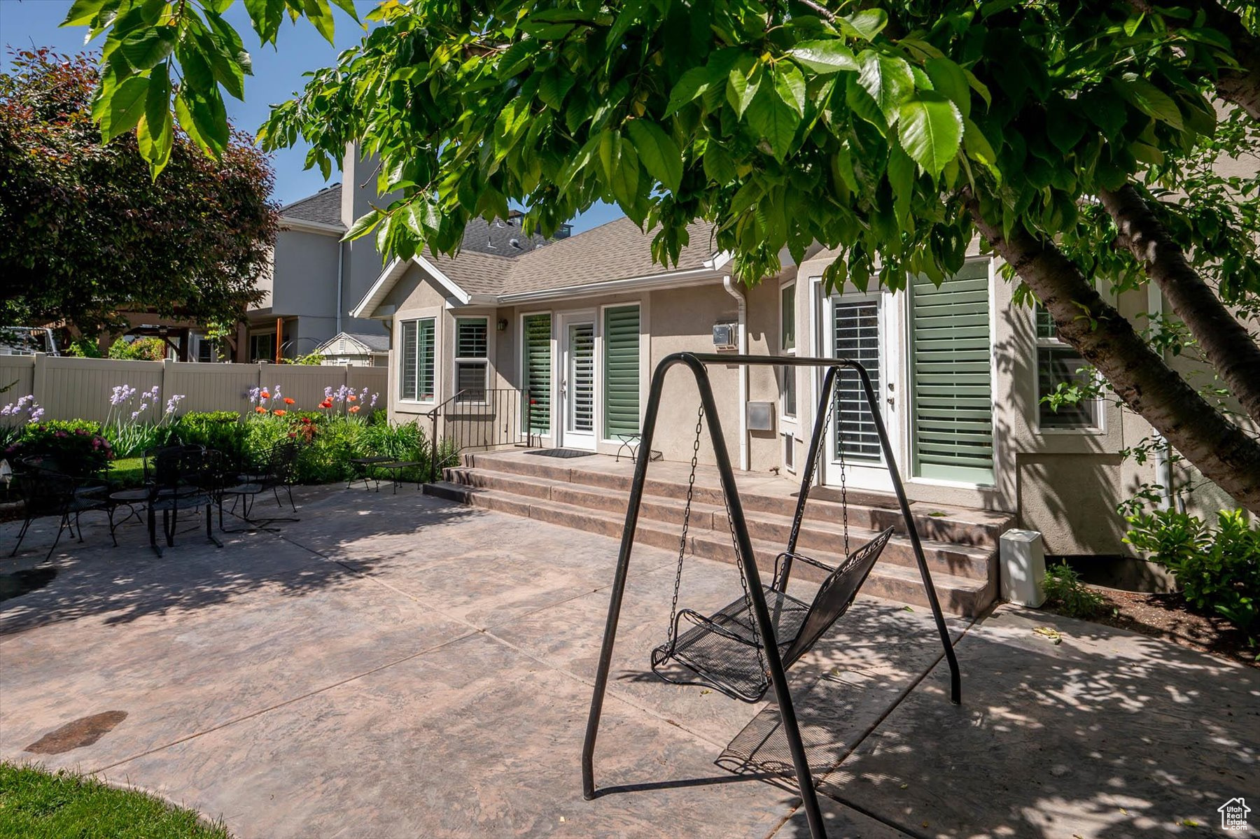 MILL HOLLOW - Residential