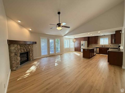 Tiny photo for 6721 S COSTA CV E, Cottonwood Heights, UT 84121 (MLS # 2084079)