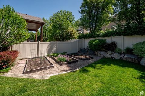 Tiny photo for 6721 S COSTA CV E, Cottonwood Heights, UT 84121 (MLS # 2084079)