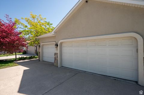 Tiny photo for 6721 S COSTA CV E, Cottonwood Heights, UT 84121 (MLS # 2084079)