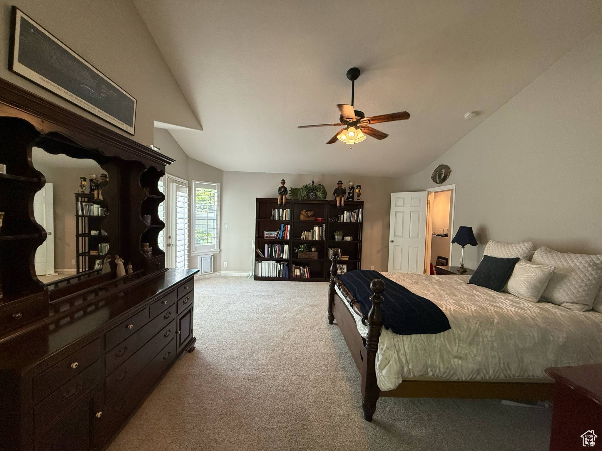 MILL HOLLOW - Residential
