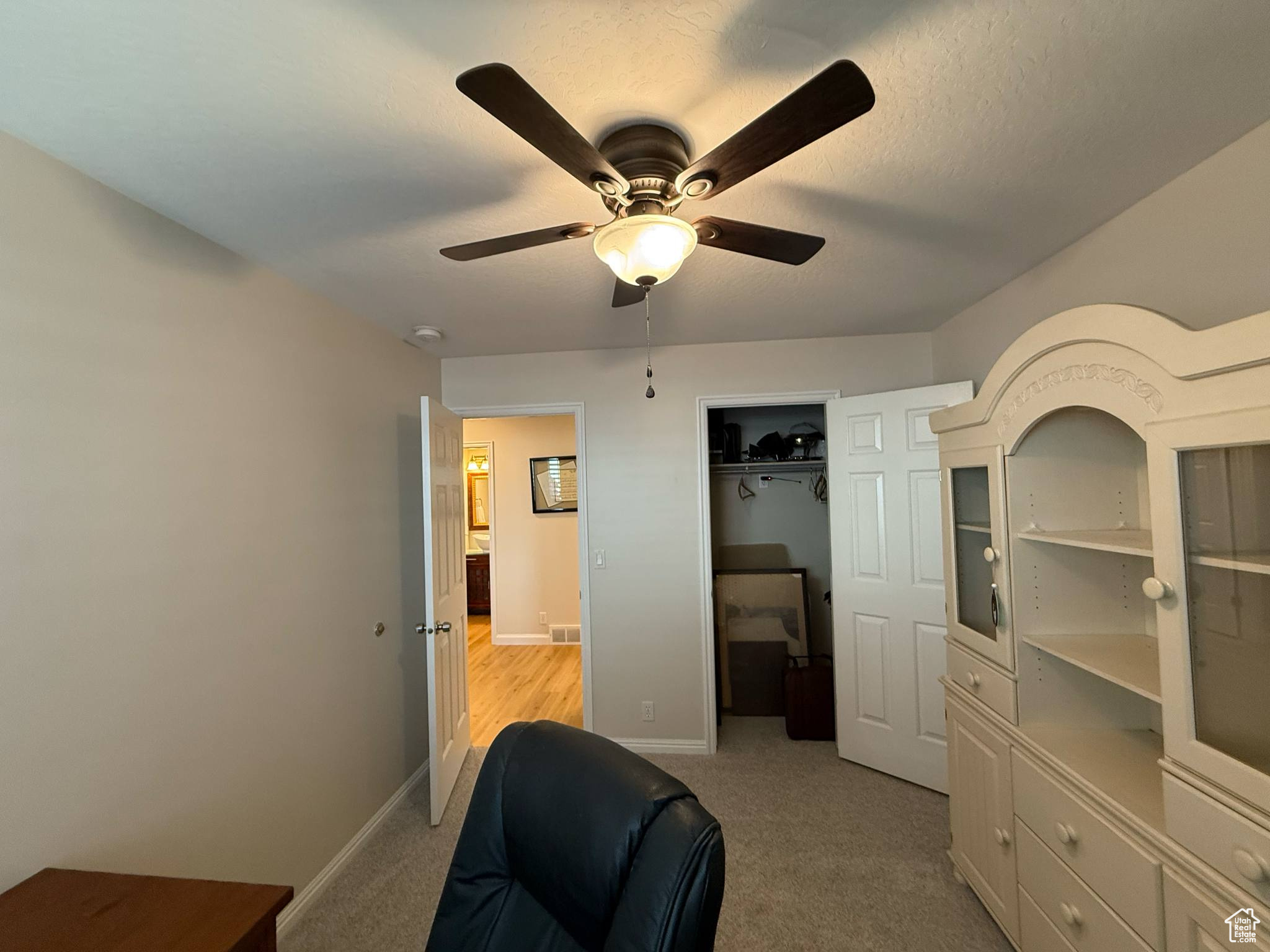 MILL HOLLOW - Residential