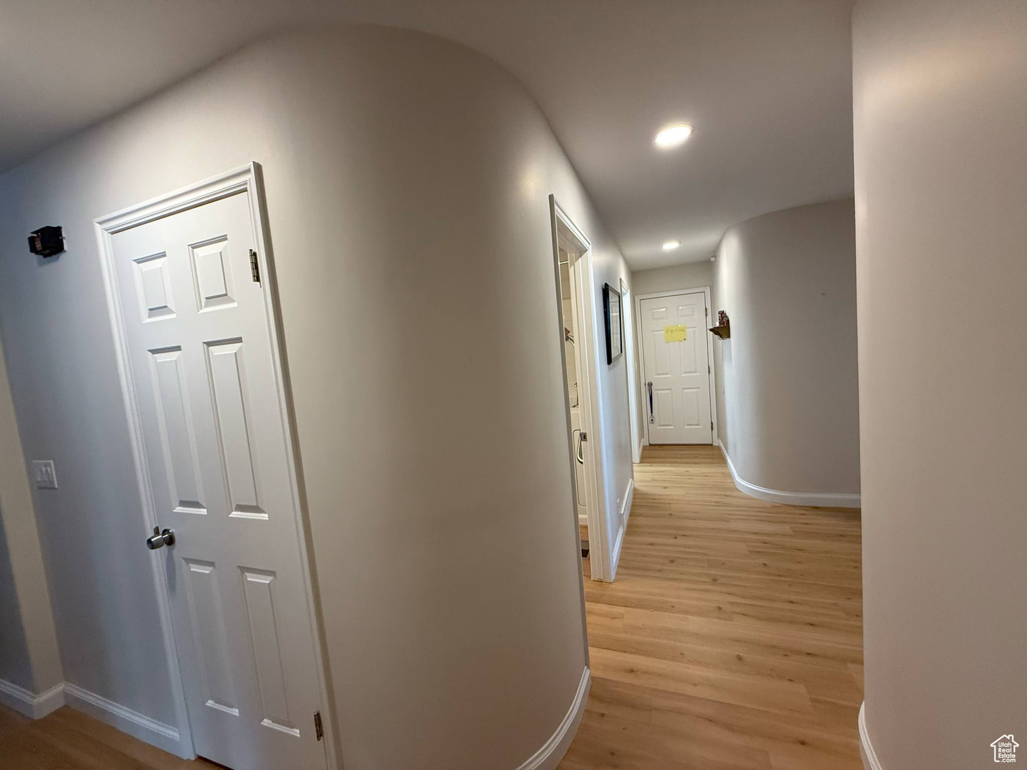 MILL HOLLOW - Residential