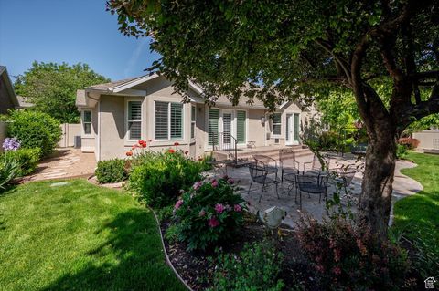 Tiny photo for 6721 S COSTA CV E, Cottonwood Heights, UT 84121 (MLS # 2084079)
