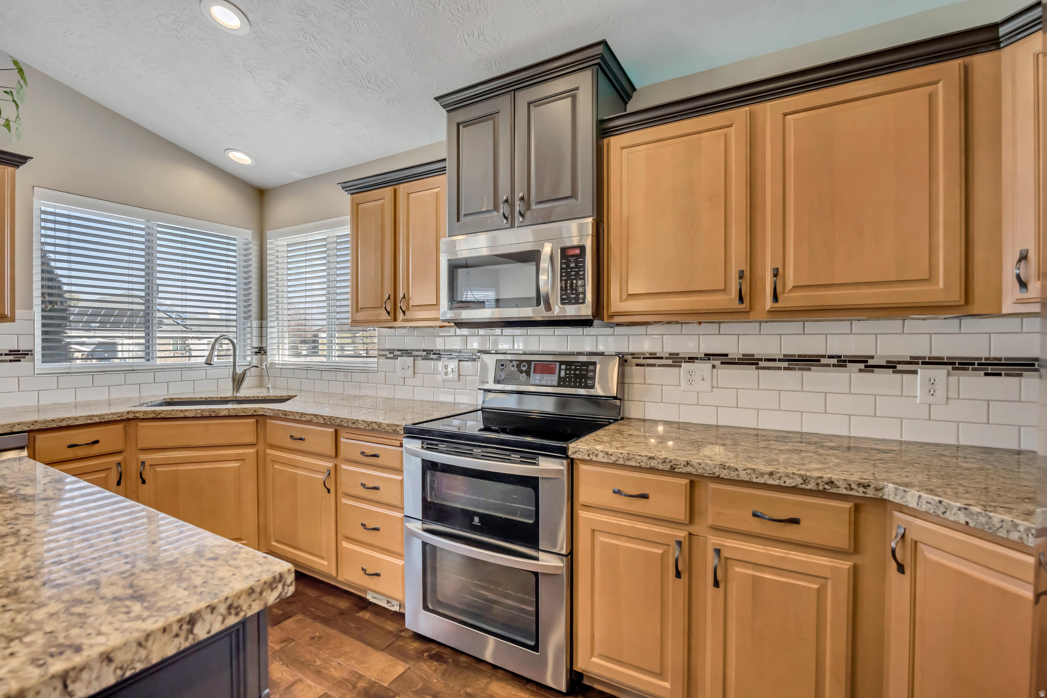 HIDDEN SPRING COVE - Residential