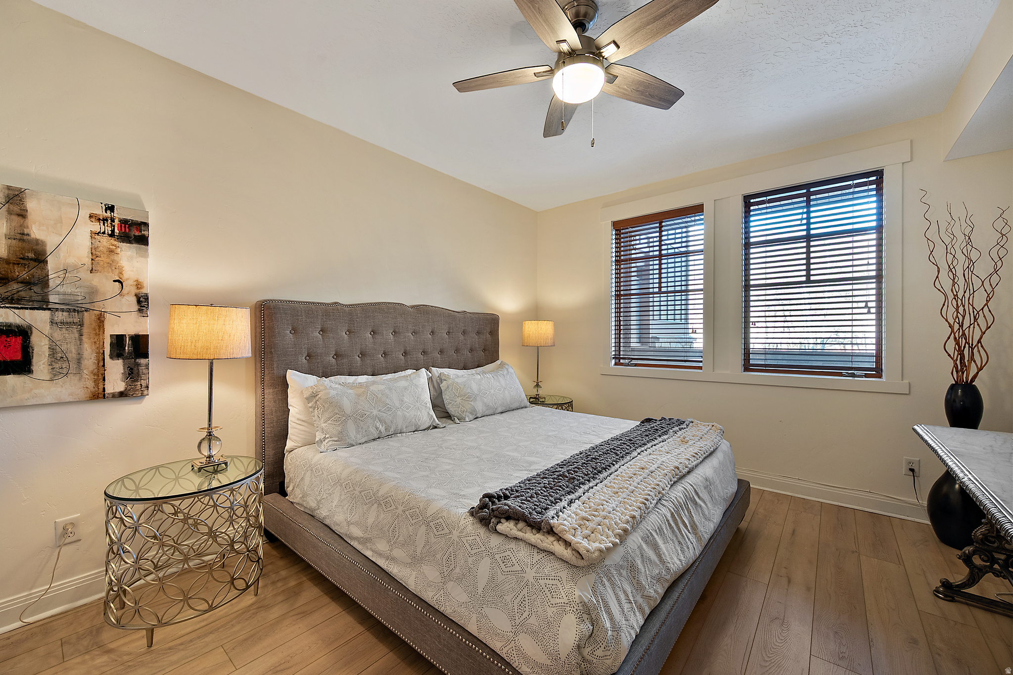 TOWN POINTE - Residential