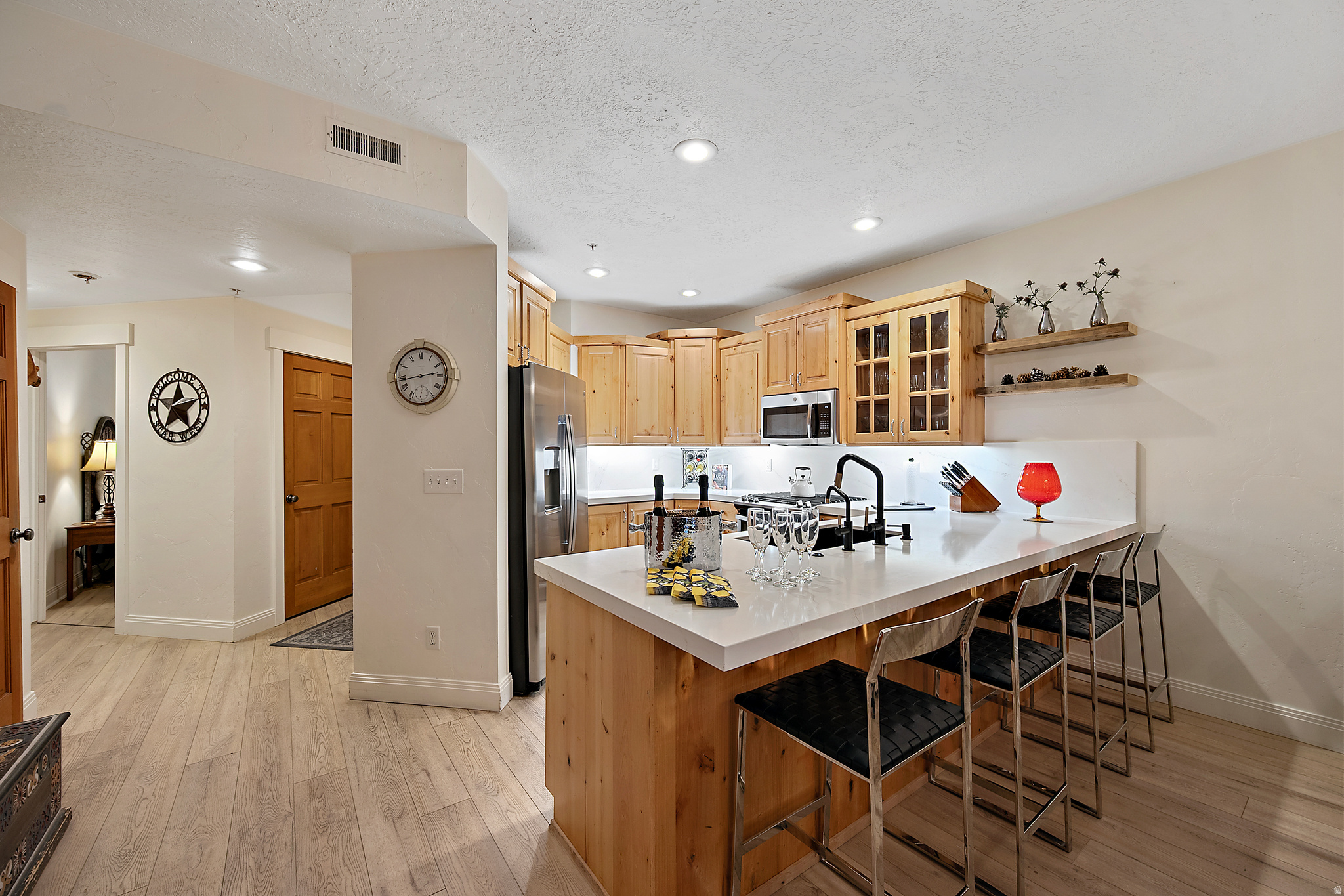 TOWN POINTE - Residential