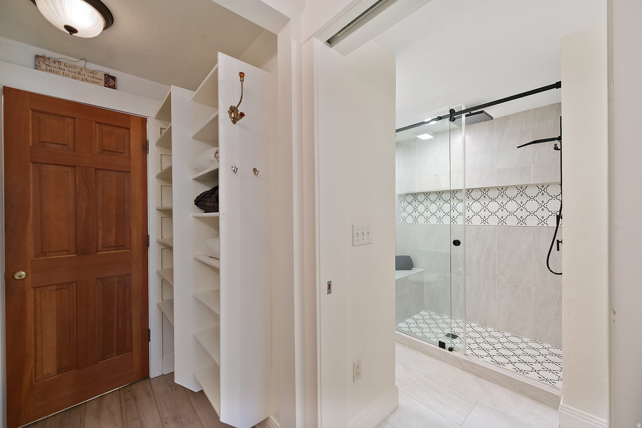 TOWN POINTE - Residential